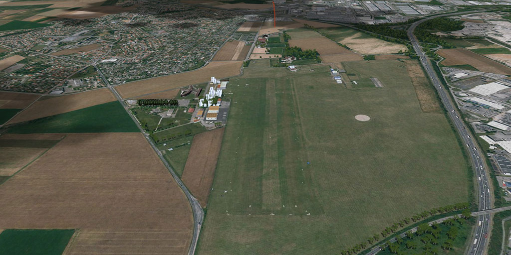 Une vue des pistes et de l'aérodrome depuis un planeur virtuel.